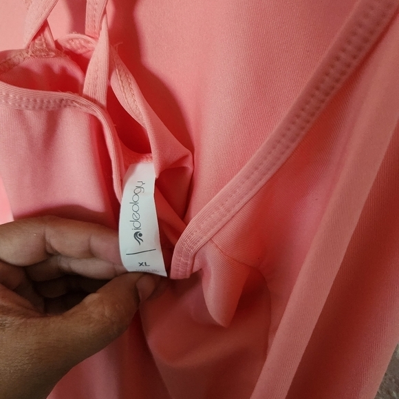 Women's ideology performance tank size XL - Picture 4 of 4